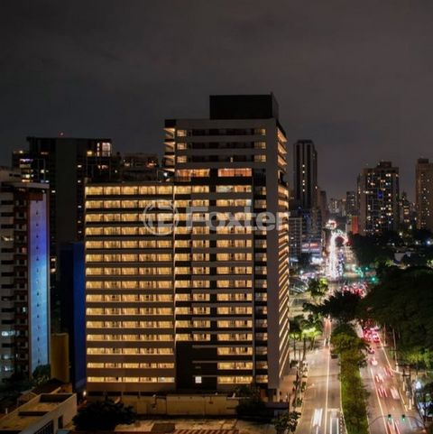 Image 1 - 921222