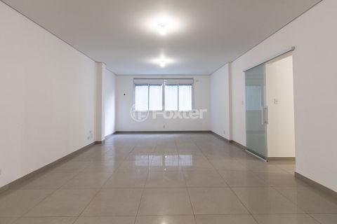 Image 1 - 921315