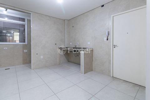 Image 4 - 921315