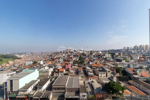 Image 8 - 921353