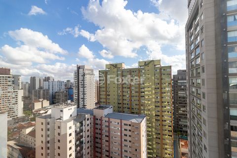 Image 10 - 921371