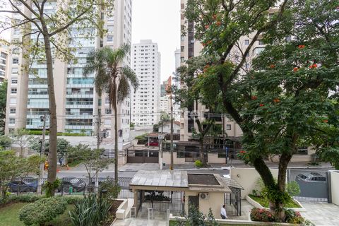 Image 11 - 921407