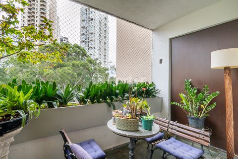 Image 7 - 921429