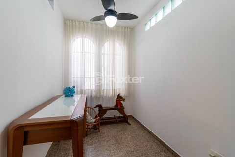Image 7 - 921462