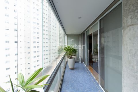 Image 11 - 921465