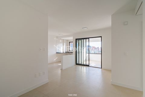 Image 7 - 921498