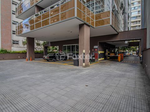 Image 3 - 921504