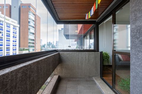 Image 7 - 921510