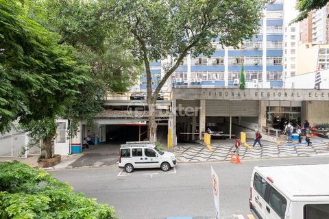 Image 17 - 921521