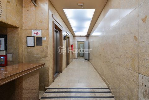 Image 15 - 921524