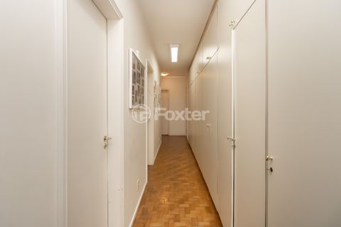 Image 3 - 921529