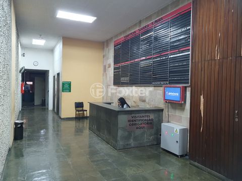 Image 1 - 921547