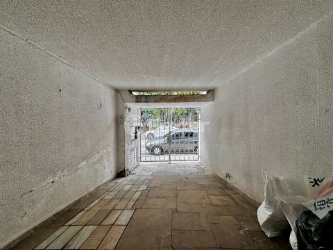 Image 3 - 921557