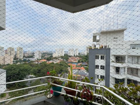 Image 9 - 921566