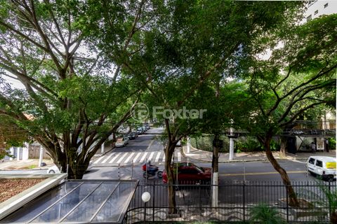 Image 2 - 921574