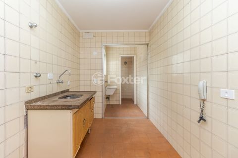 Image 17 - 921577