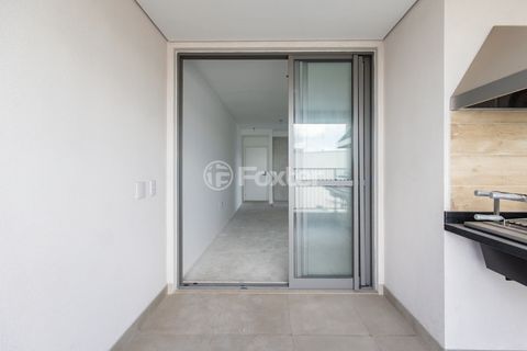 Image 3 - 921582
