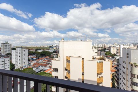 Image 4 - 921582