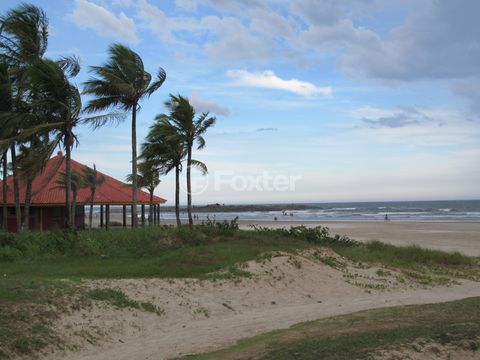 Image 8 - 921635