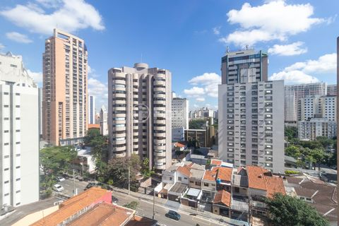 Image 8 - 921645