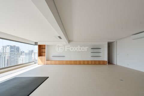 Image 4 - 921663