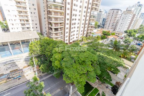 Image 10 - 921712