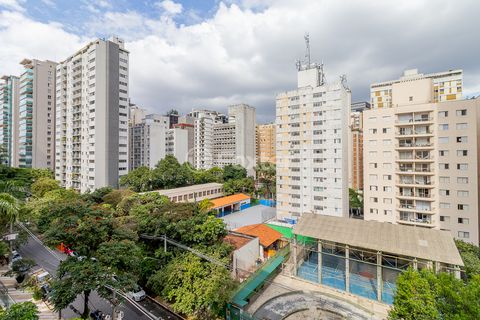 Image 15 - 921712