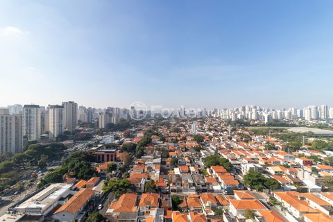 Image 8 - 921740
