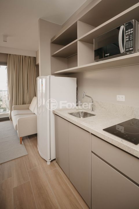 Image 6 - 921742