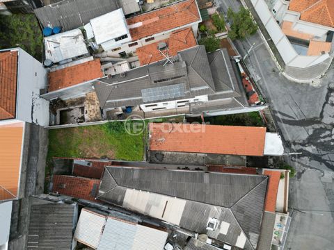 Image 12 - 921749