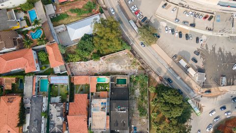 Image 1 - 921777