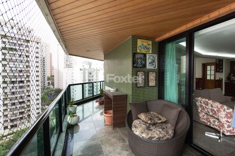 Image 8 - 921789