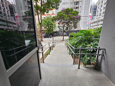 Image 3 - 921795