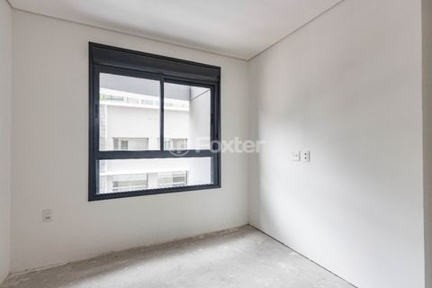 Image 7 - 921805