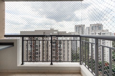 Image 1 - 921820