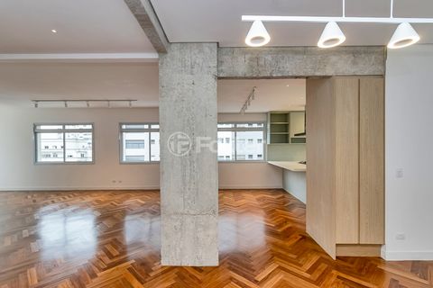 Image 3 - 921822