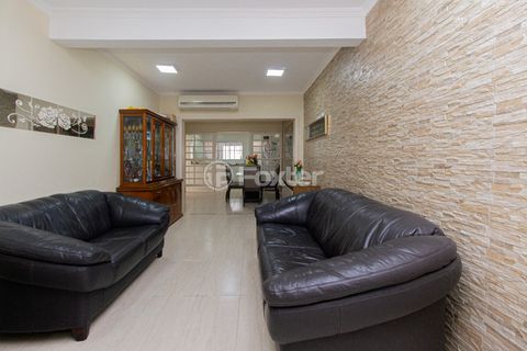 Image 9 - 921833