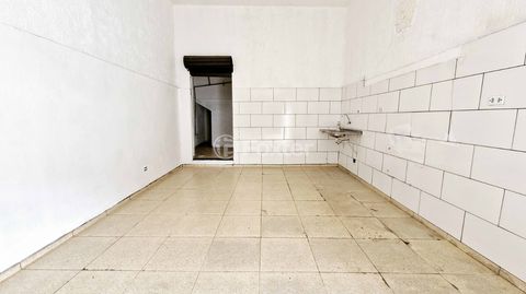 Image 19 - 921860