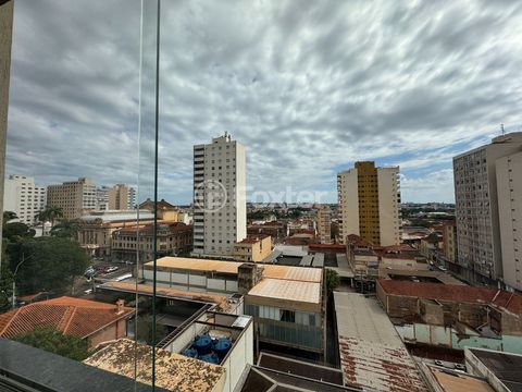 Image 4 - 921900