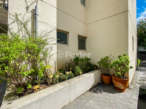 Image 7 - 921905