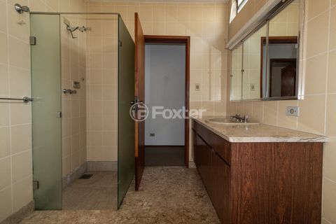 Image 9 - 921913