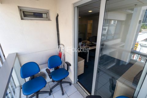 Image 11 - 921917