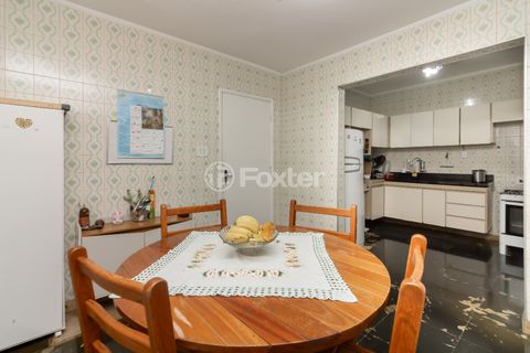 Image 10 - 921924