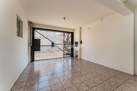 Image 3 - 921932