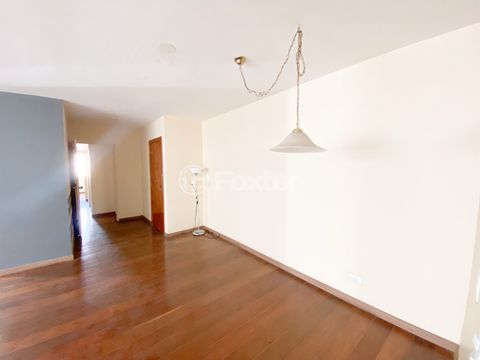 Image 3 - 921966