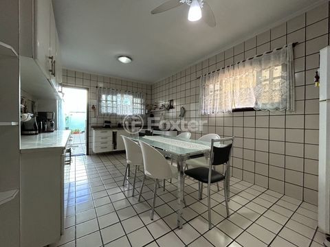 Image 7 - 921967