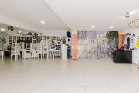 Image 10 - 921985