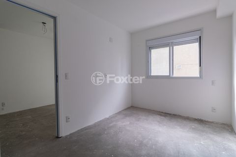 Image 11 - 921996