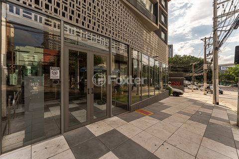 Image 17 - 922053