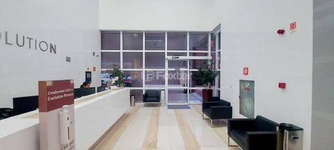 Image 3 - 922054